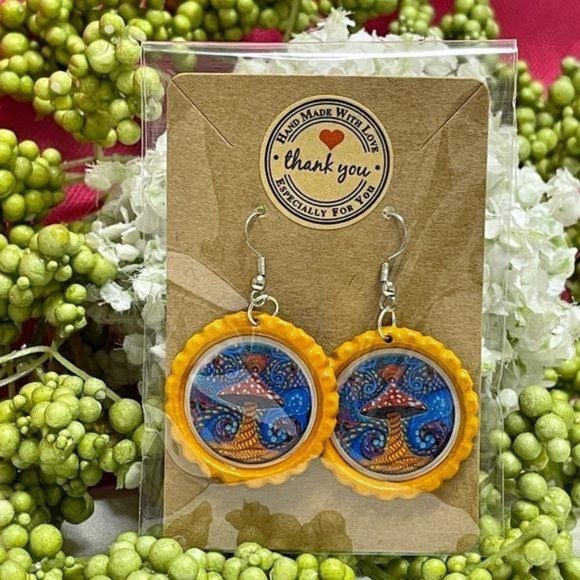 Psychedelic Mushroom Bottle Cap Retro 60's Dangle Fish-hook Earrings Handcrafted - Picture 1 of 4